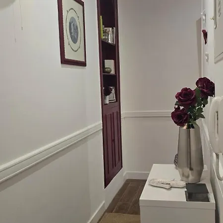Avenidas Novas Family Nest Апартаменты Лиссабон