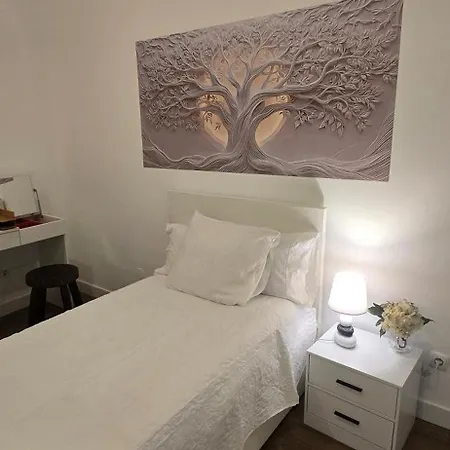 Апартаменты Avenidas Novas Family Nest Лиссабон