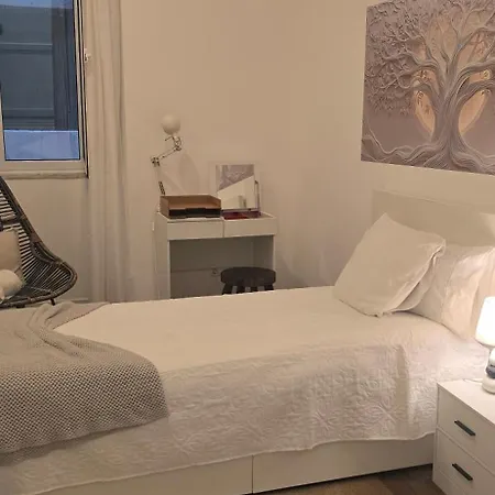 Avenidas Novas Family Nest Апартаменты *